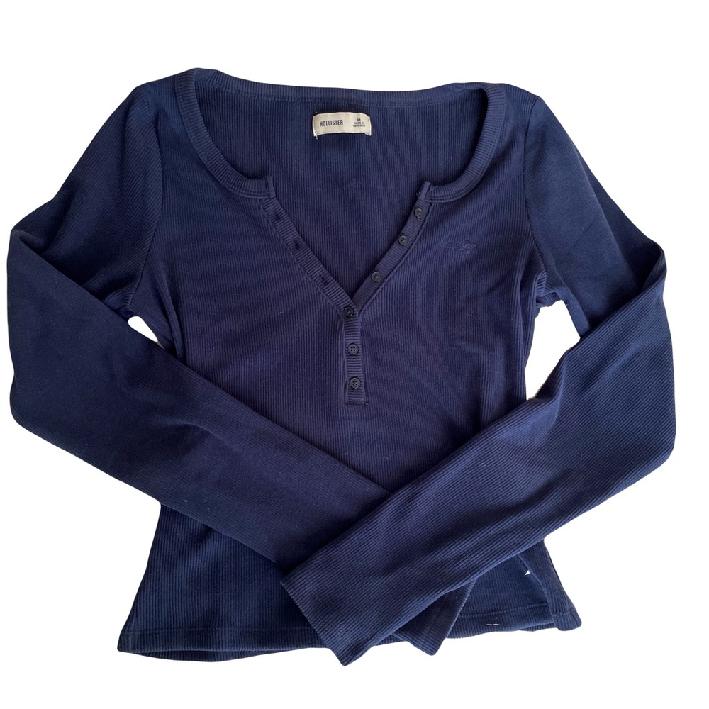 Hollister Henley navy blue fitted top